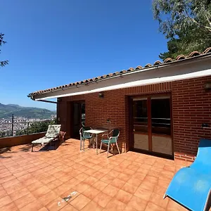 Con Hermosas Vistas A Homestay Bilbao